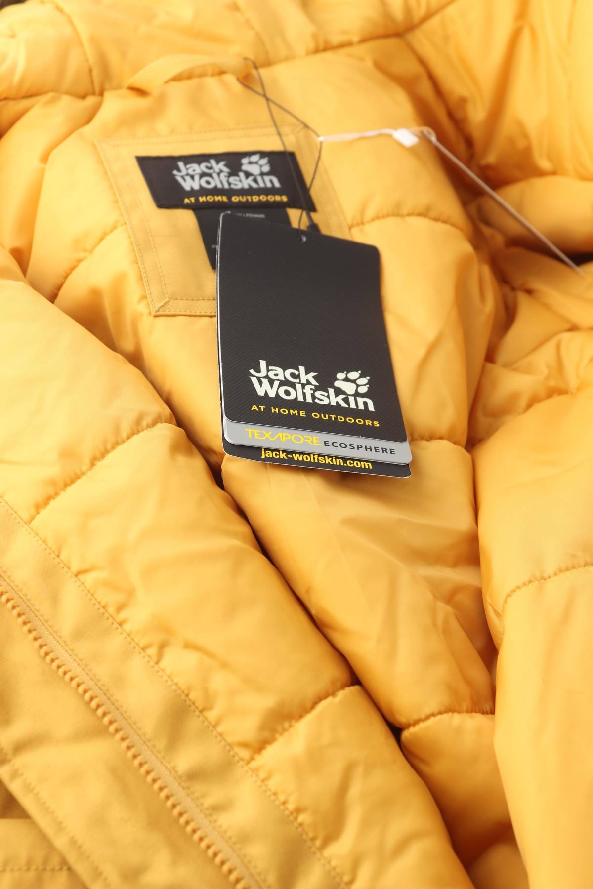 Дамско яке Jack Wolfskin4 - Contour.bg Дамско яке Jack Wolfskin4