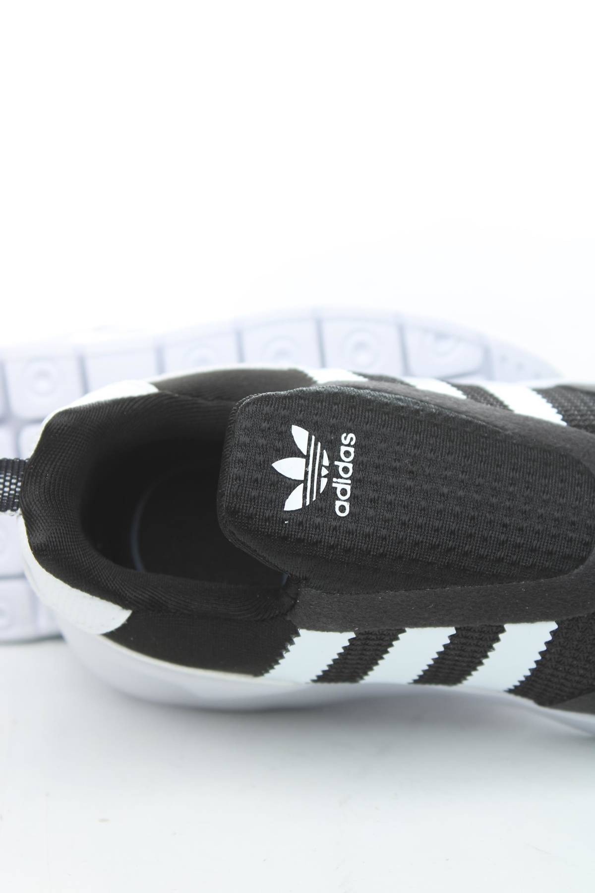 Παιδικά αθλήτικα παπούτσια Adidas Originals5 - Contourshop.gr Παιδικά αθλήτικα παπούτσια Adidas Originals5