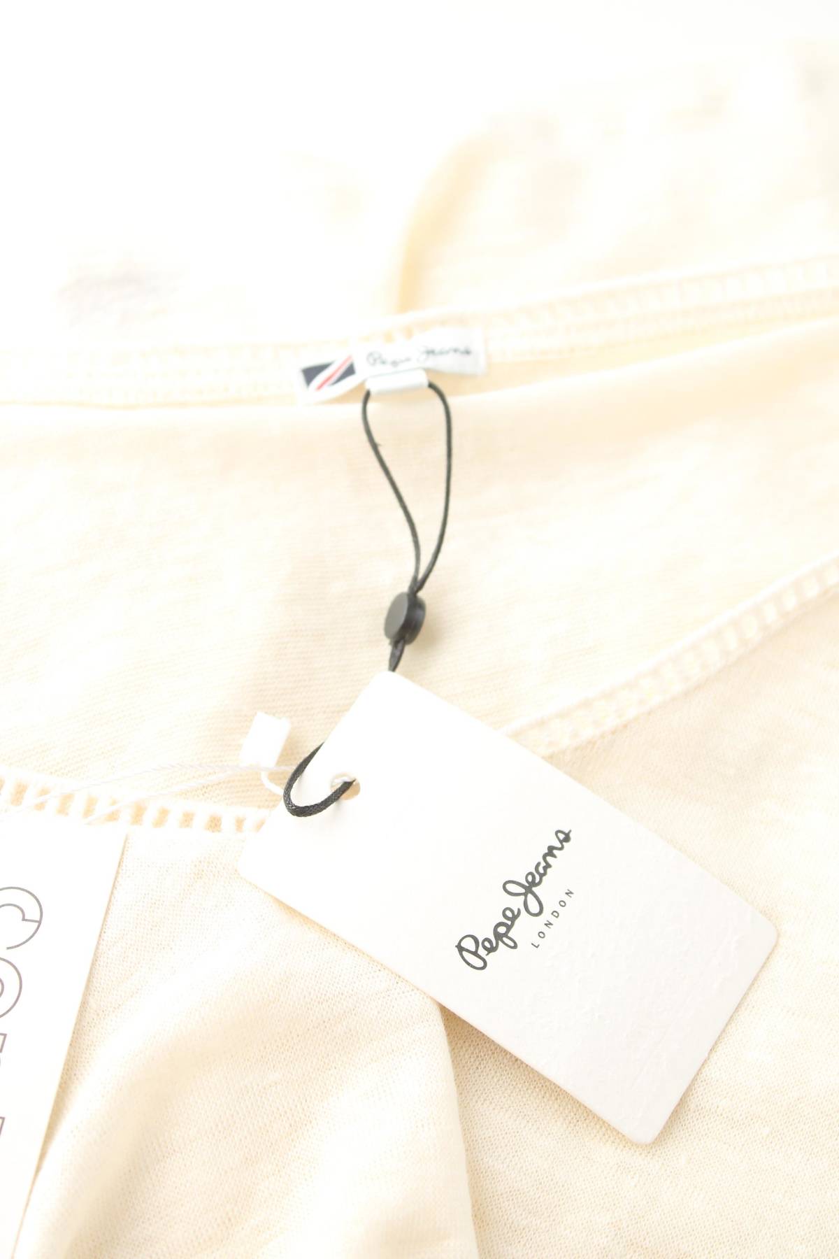 Дамска блуза Pepe Jeans3 - Contour.bg Дамска блуза Pepe Jeans3