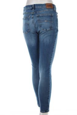 Дамски дънки Tommy Jeans2