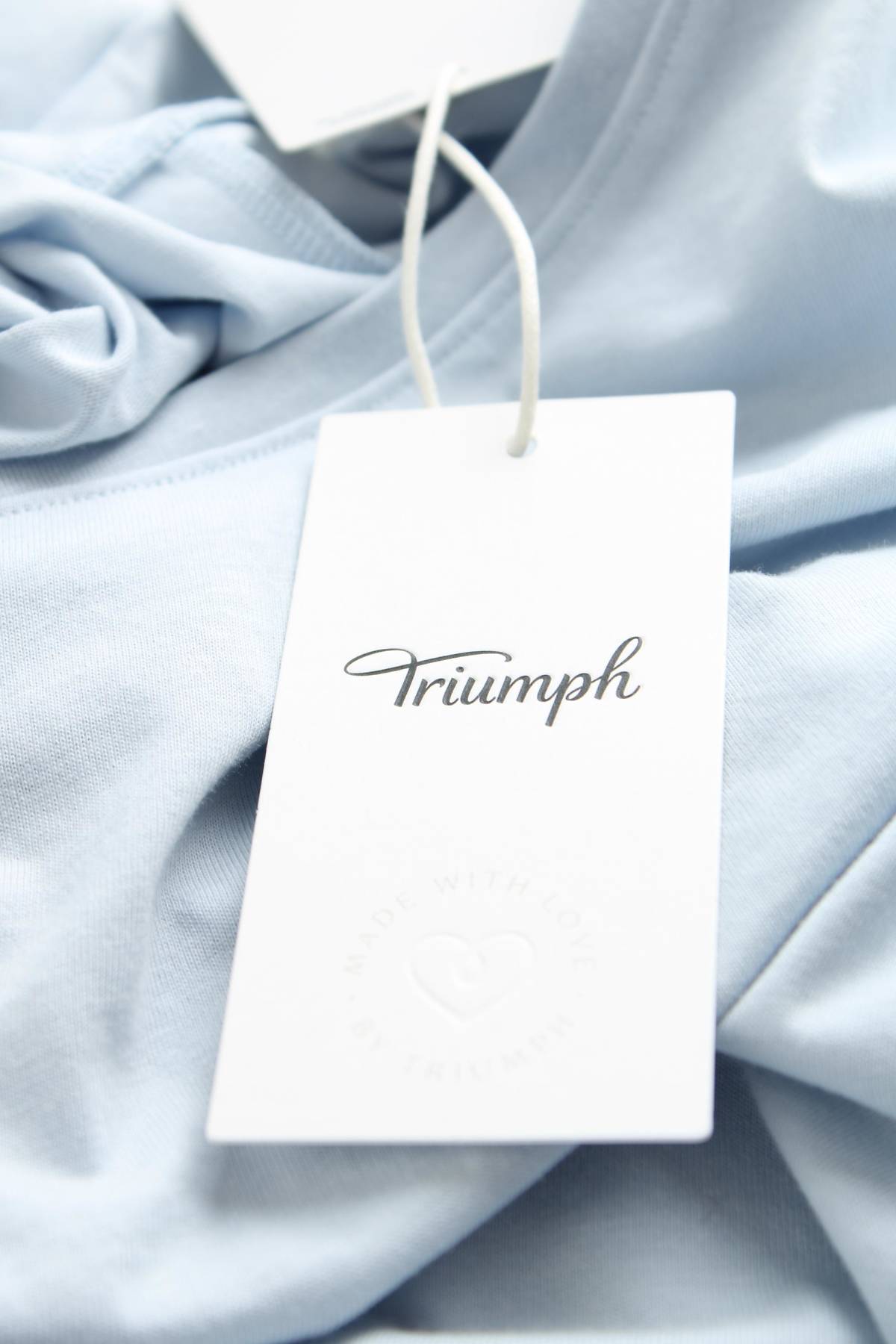 Домашно облекло Triumph3