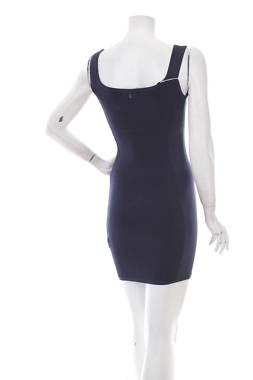 Φορέματα Guess2