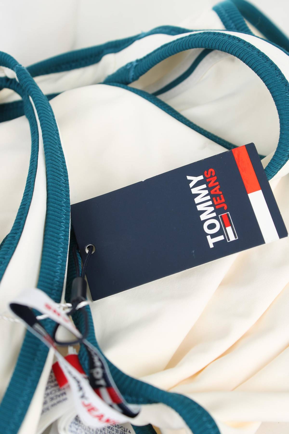 Цял бански Tommy Jeans3 - Contour.bg Цял бански Tommy Jeans3