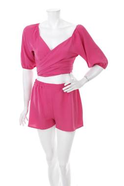 Дамски комплект Boohoo1