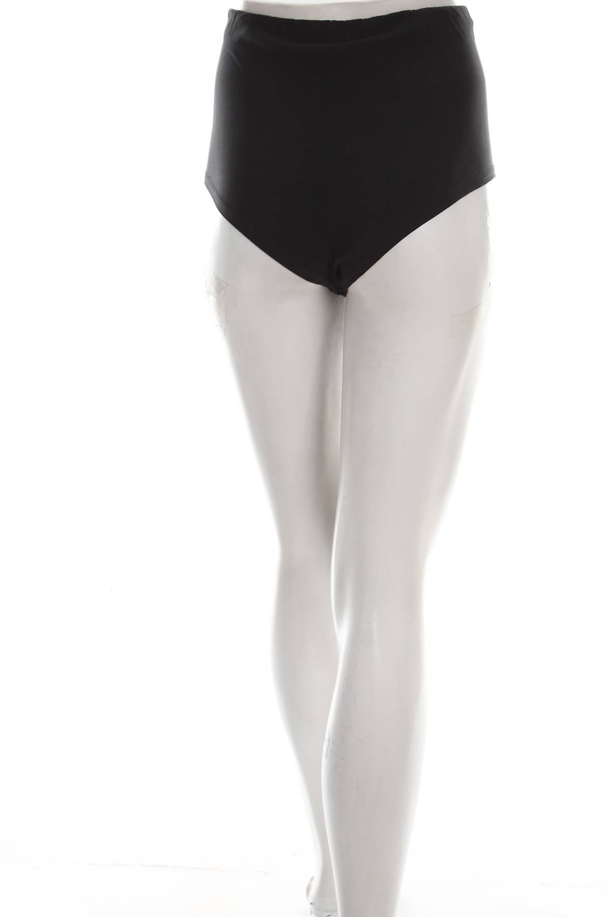 Дамски къс панталон Boohoo2