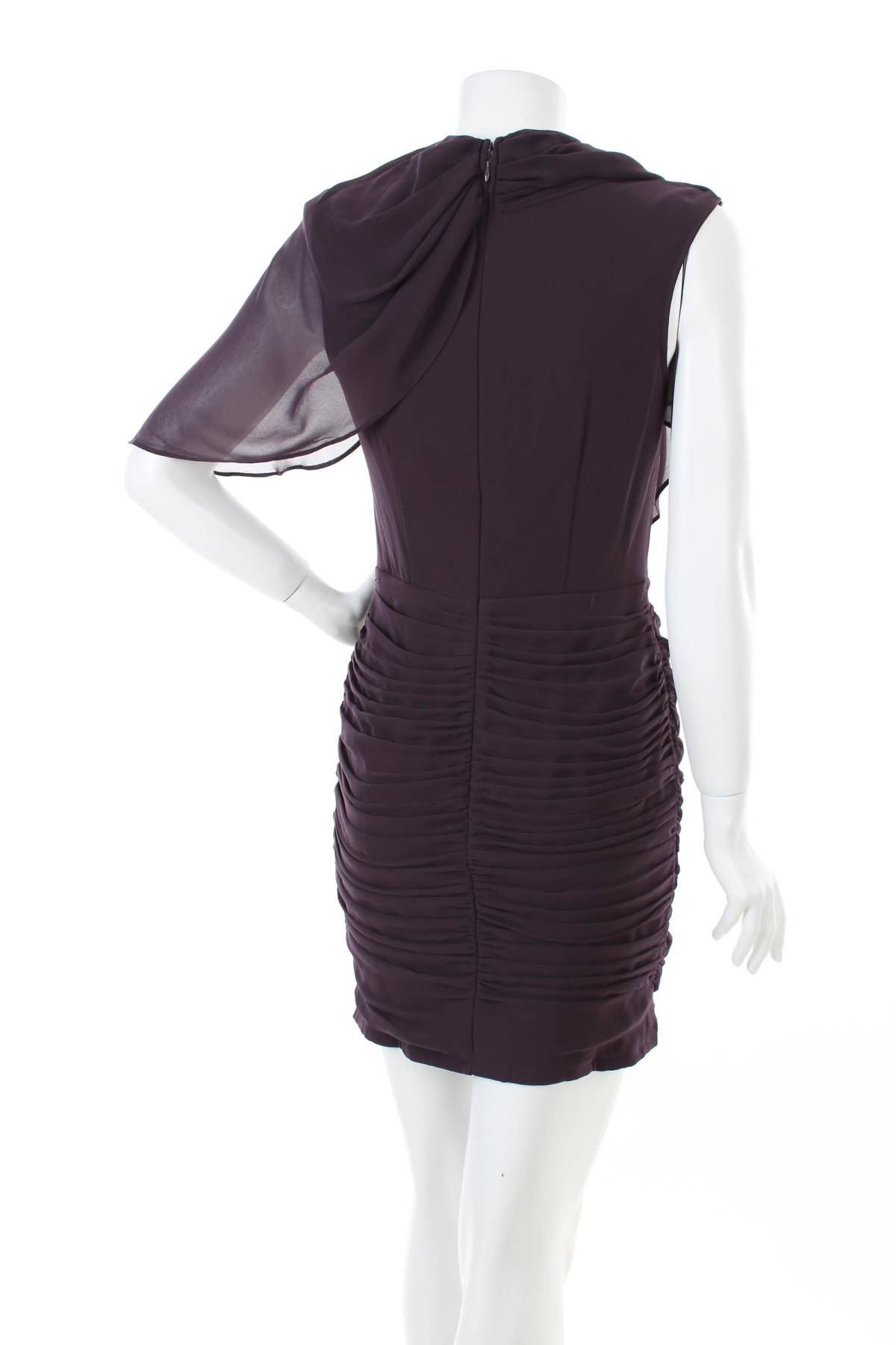 Рокля Michelle Keegan2