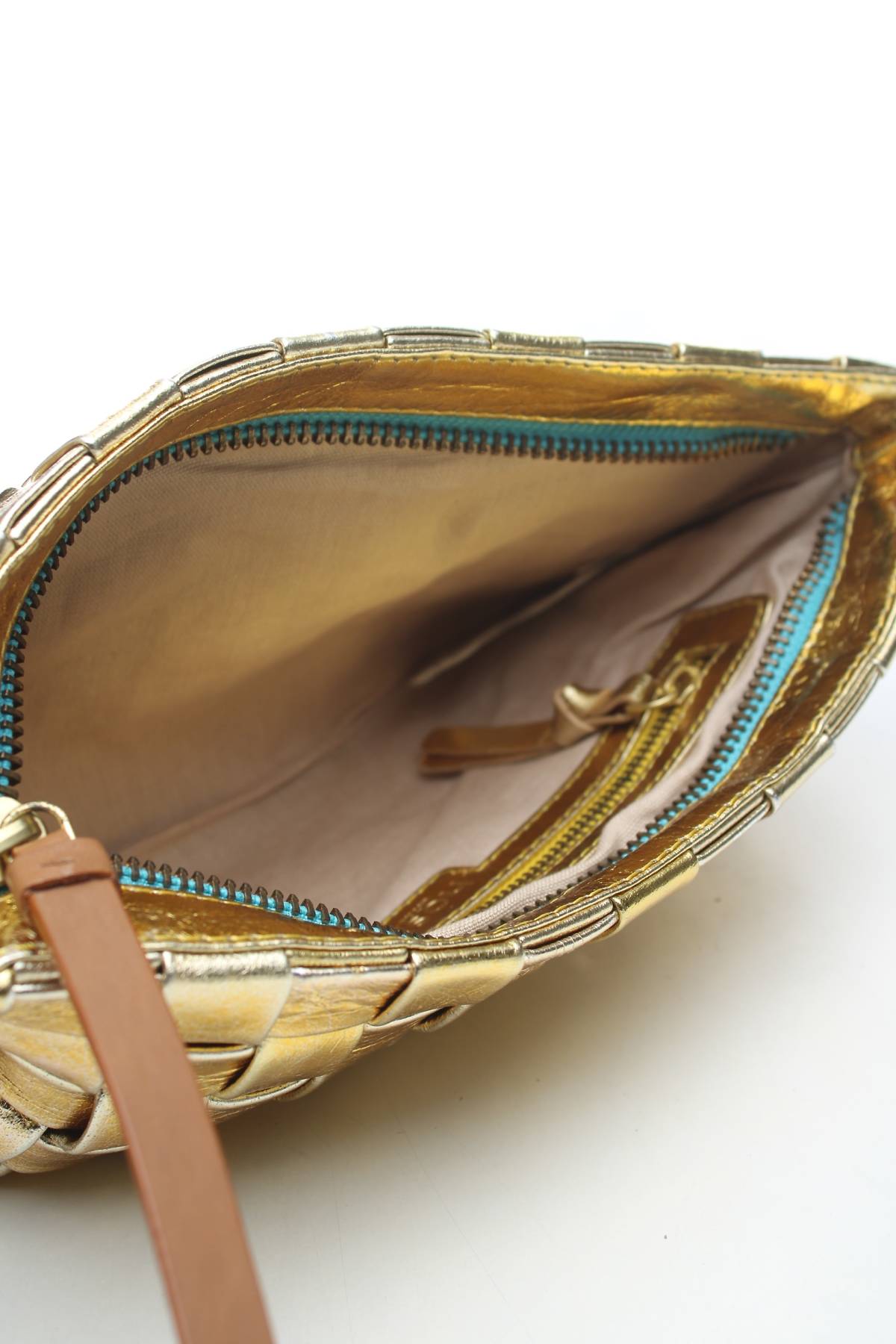 Клъч Hoss Intropia3