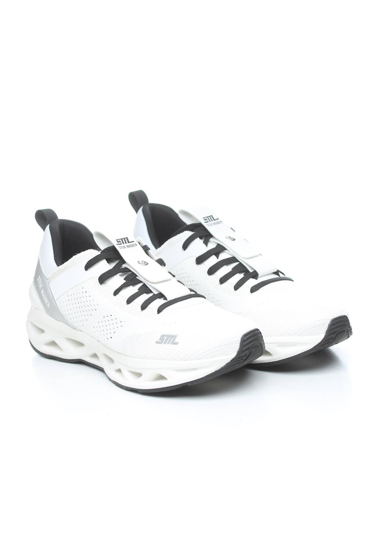 Αθλητικά παπούτσια Steve Madden3