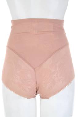 Стягащо бельо Triumph2