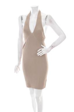Рокля Guess1