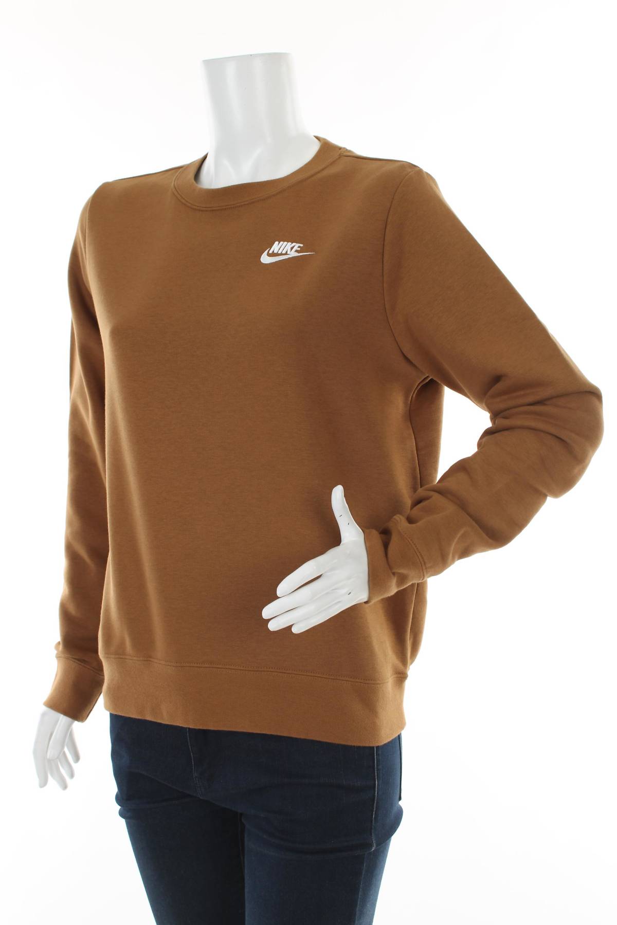 Дамска спортна блуза Nike1