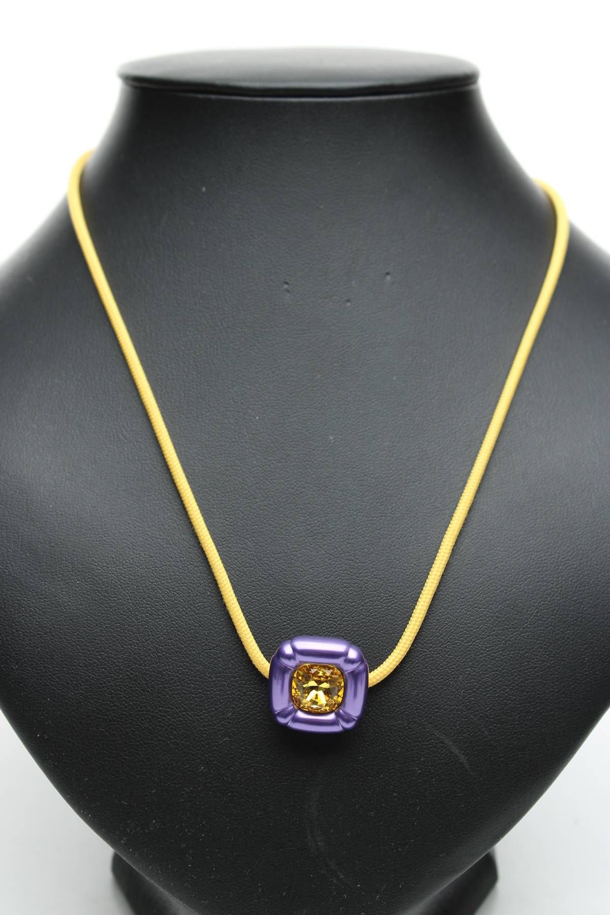 Колие Swarovski1