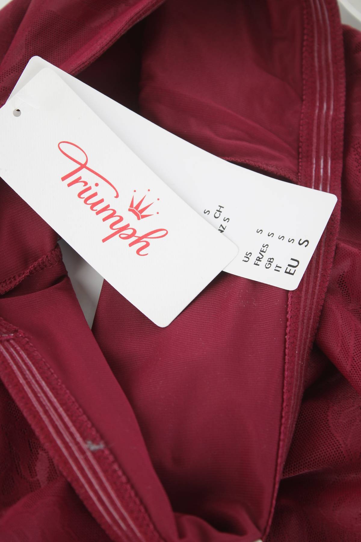 Стягащо бельо Triumph3