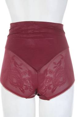 Стягащо бельо Triumph2