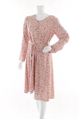 Φορέματα Pieces1