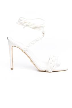 Σανδάλια Guess1 - Contourshop.gr Σανδάλια Guess1
