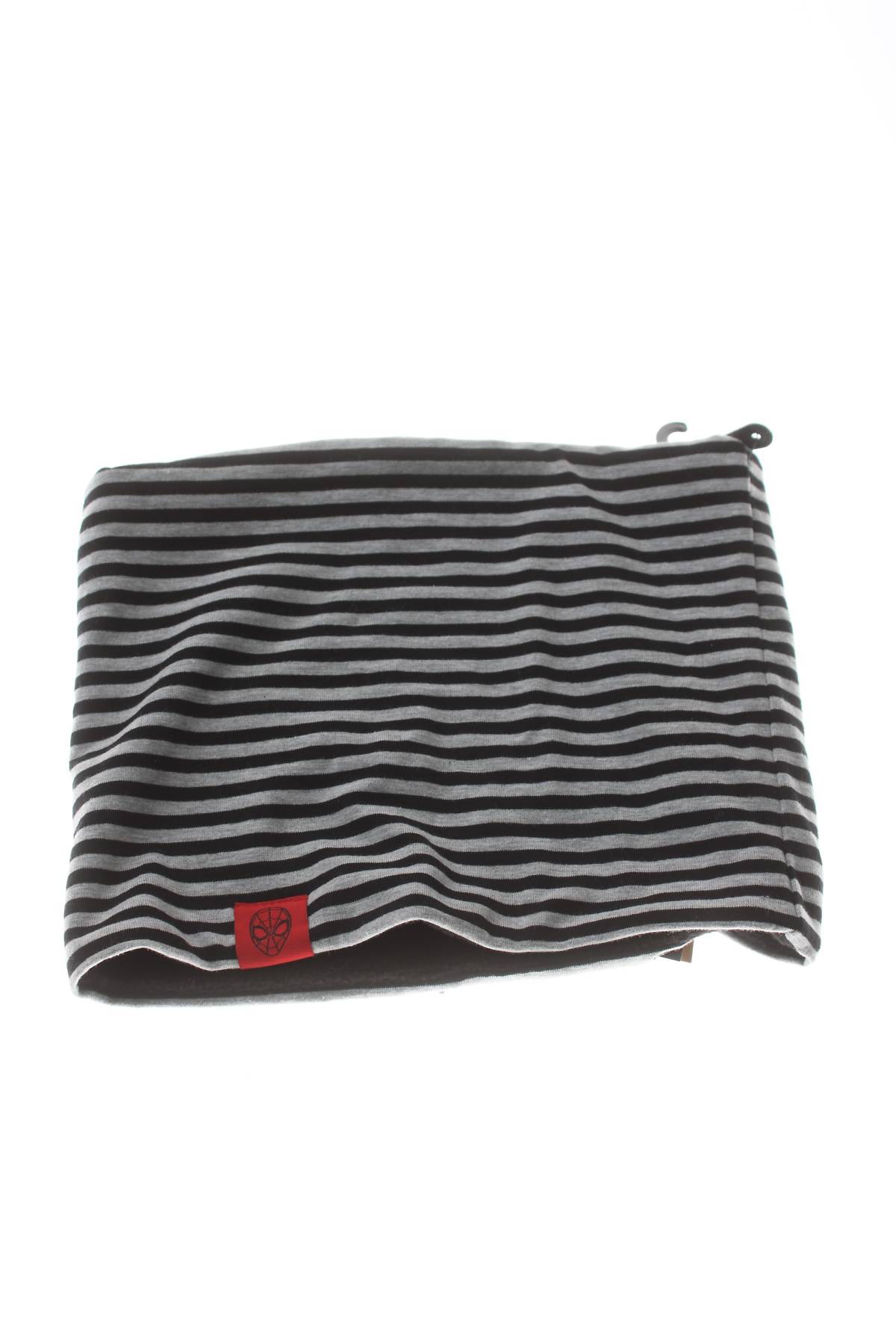 Детски шал Marvel1