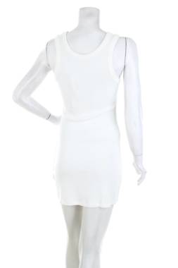 Φορέματα Guess2