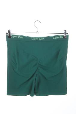 Стягащо бельо Calvin Klein2