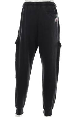 Мъжки спортен панталон Karl Kani2 - Contour.bg Мъжки спортен панталон Karl Kani2