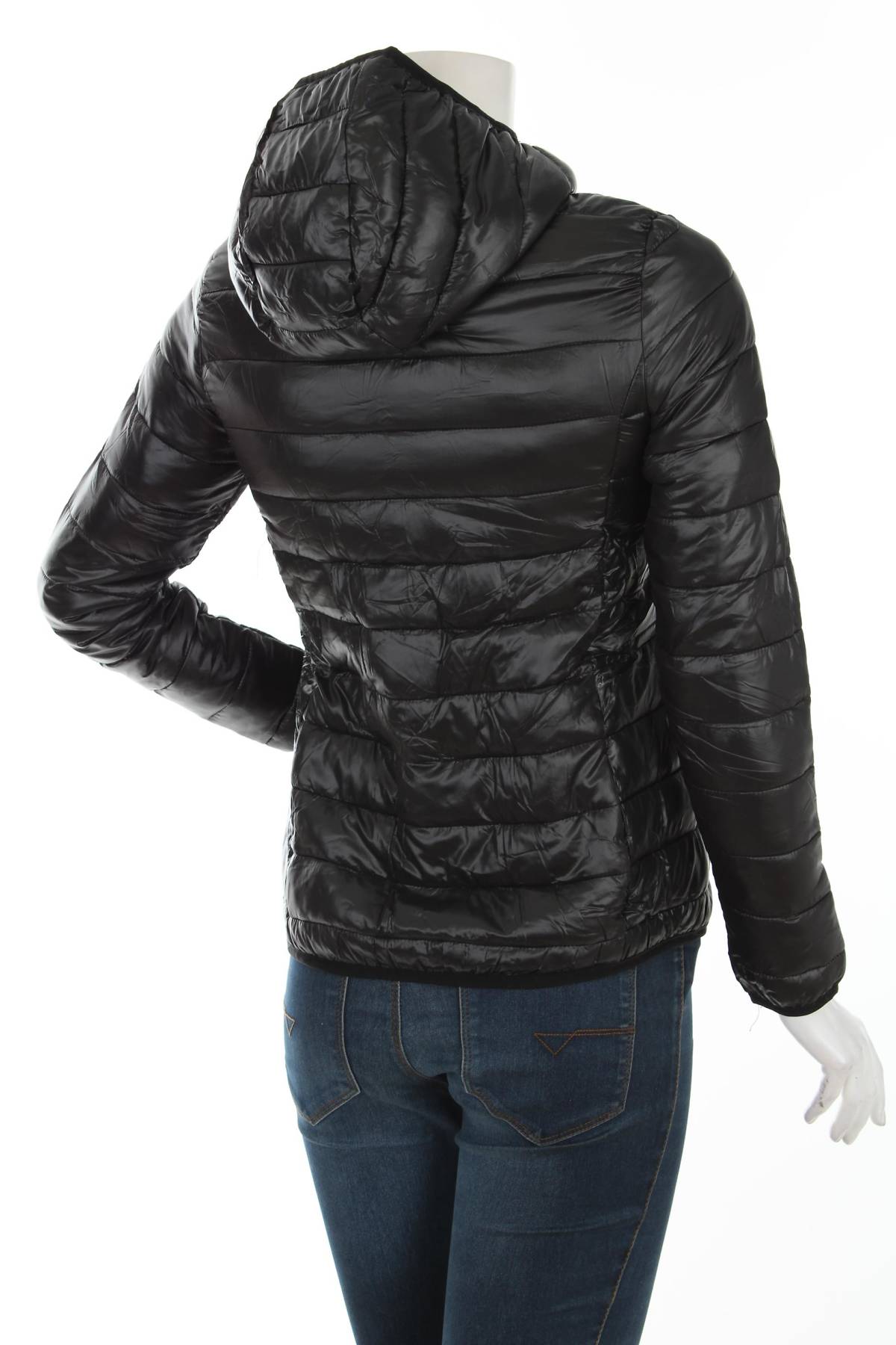 Преходно яке Crop2 - Contour.bg Преходно яке Crop2