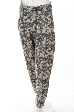 Дамски панталон Pepe Jeans1