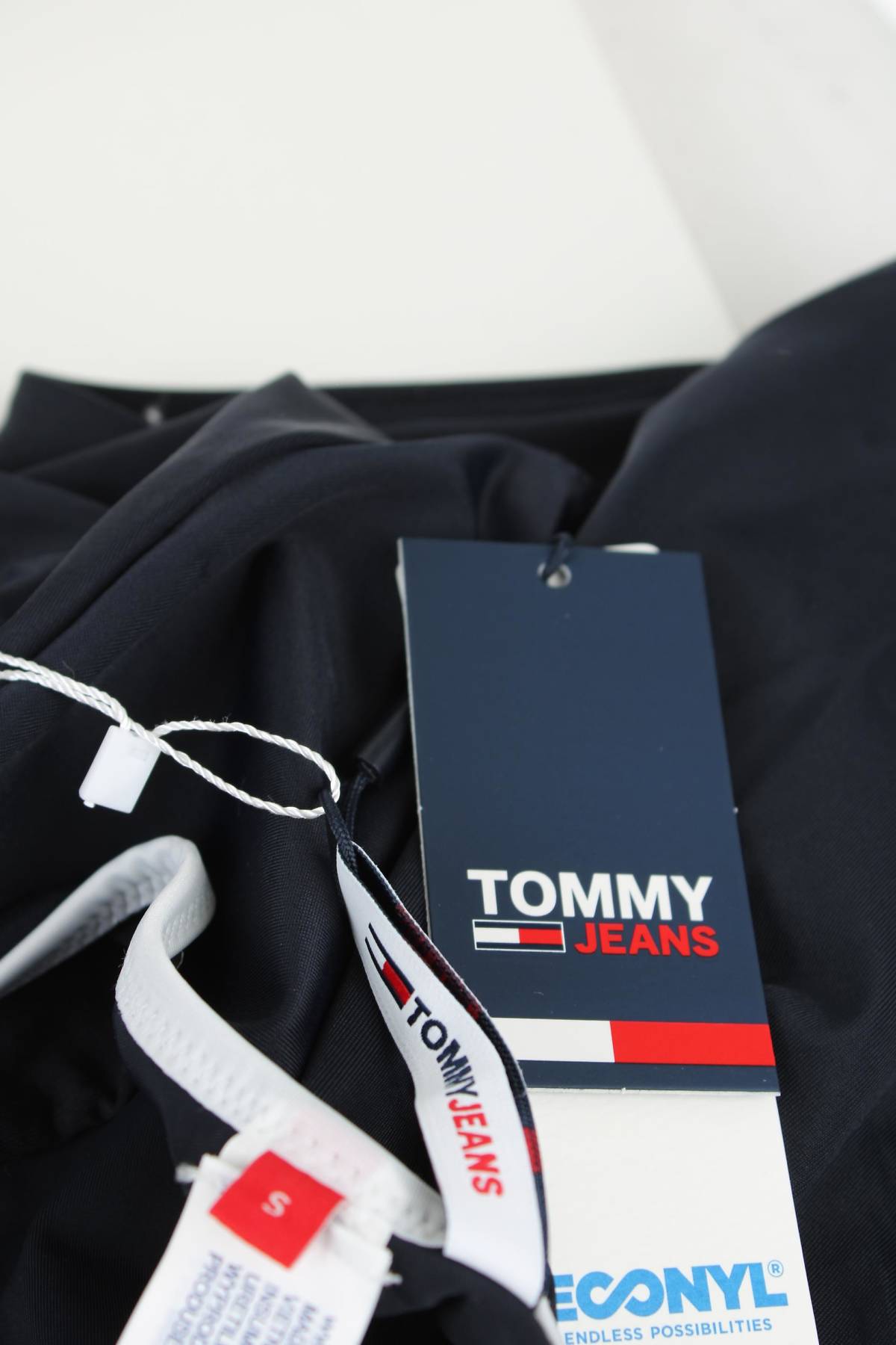 Цял бански Tommy Jeans3 - Contour.bg Цял бански Tommy Jeans3