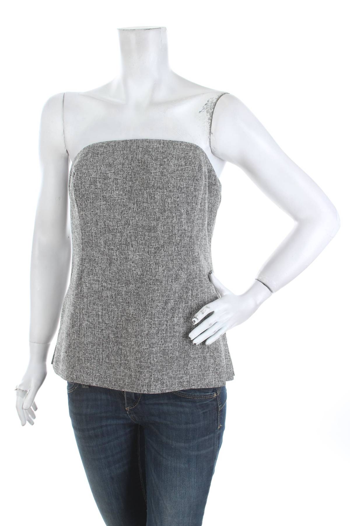 Γυναικείο αμάνικο Michelle Keegan1