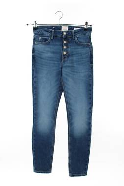 Γυναικεία τζιν Guess1