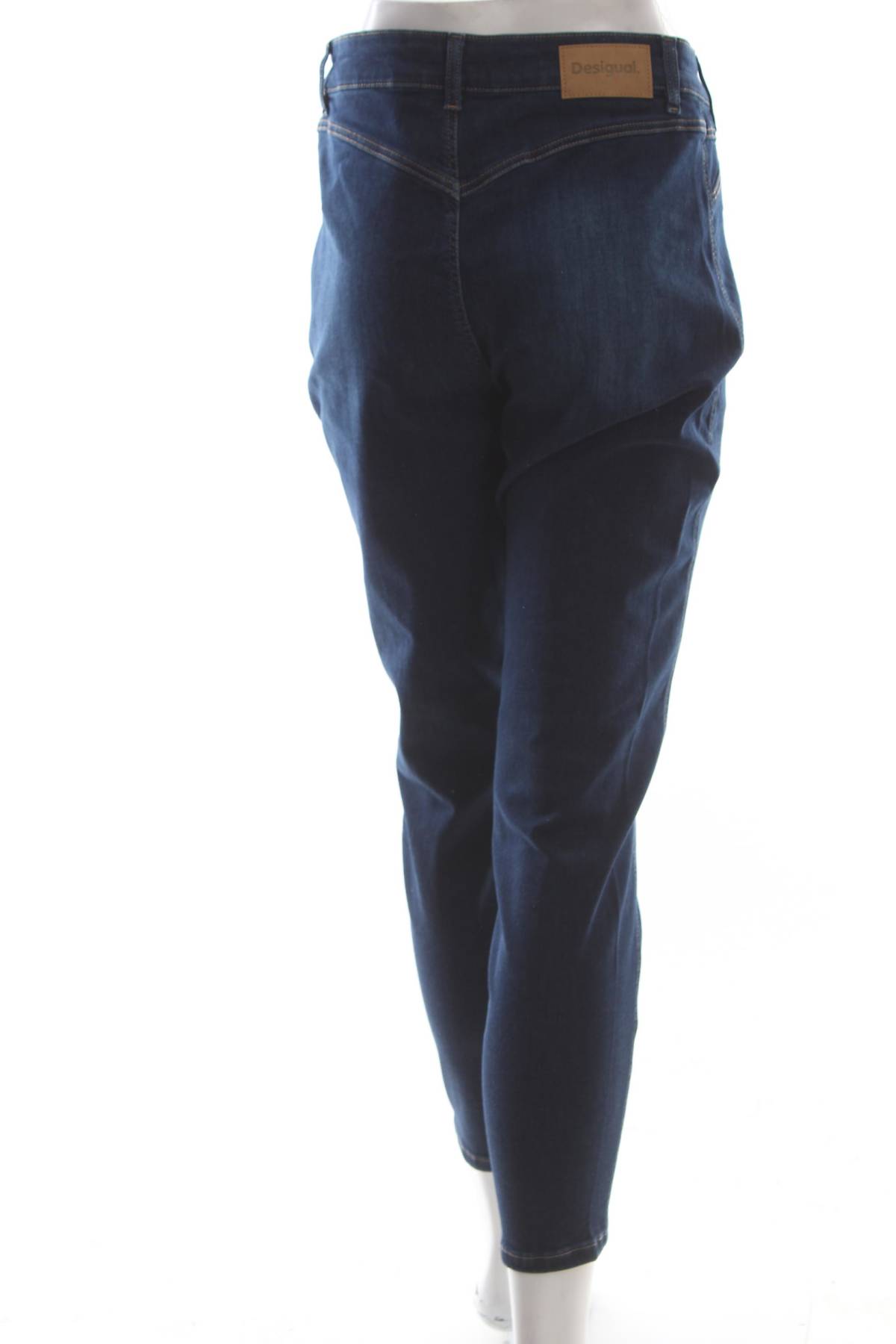 Γυναικεία τζιν Desigual2