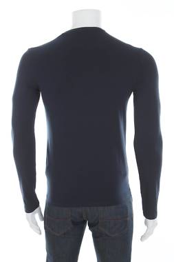 Ανδρική μπλούζα Guess2