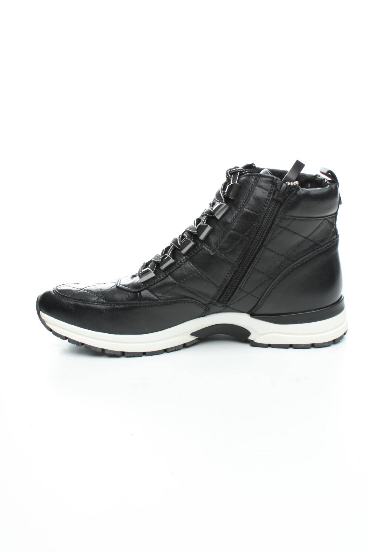 Дамски боти Caprice2