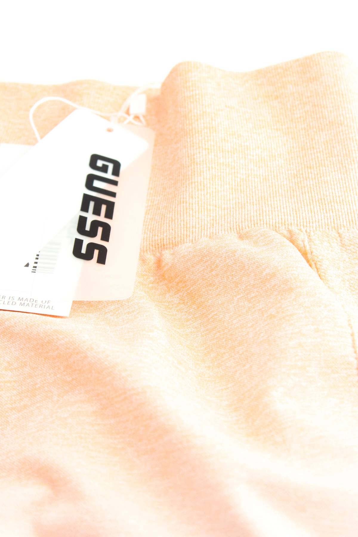 Дамски клин Guess3