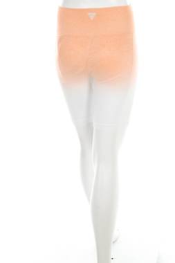 Дамски клин Guess2