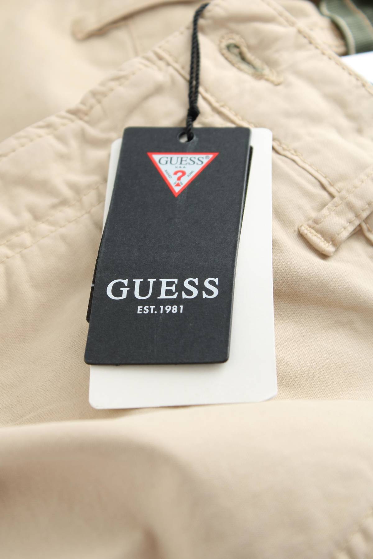 Мъжки панталон Guess3