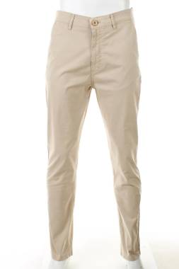 Мъжки панталон Guess1