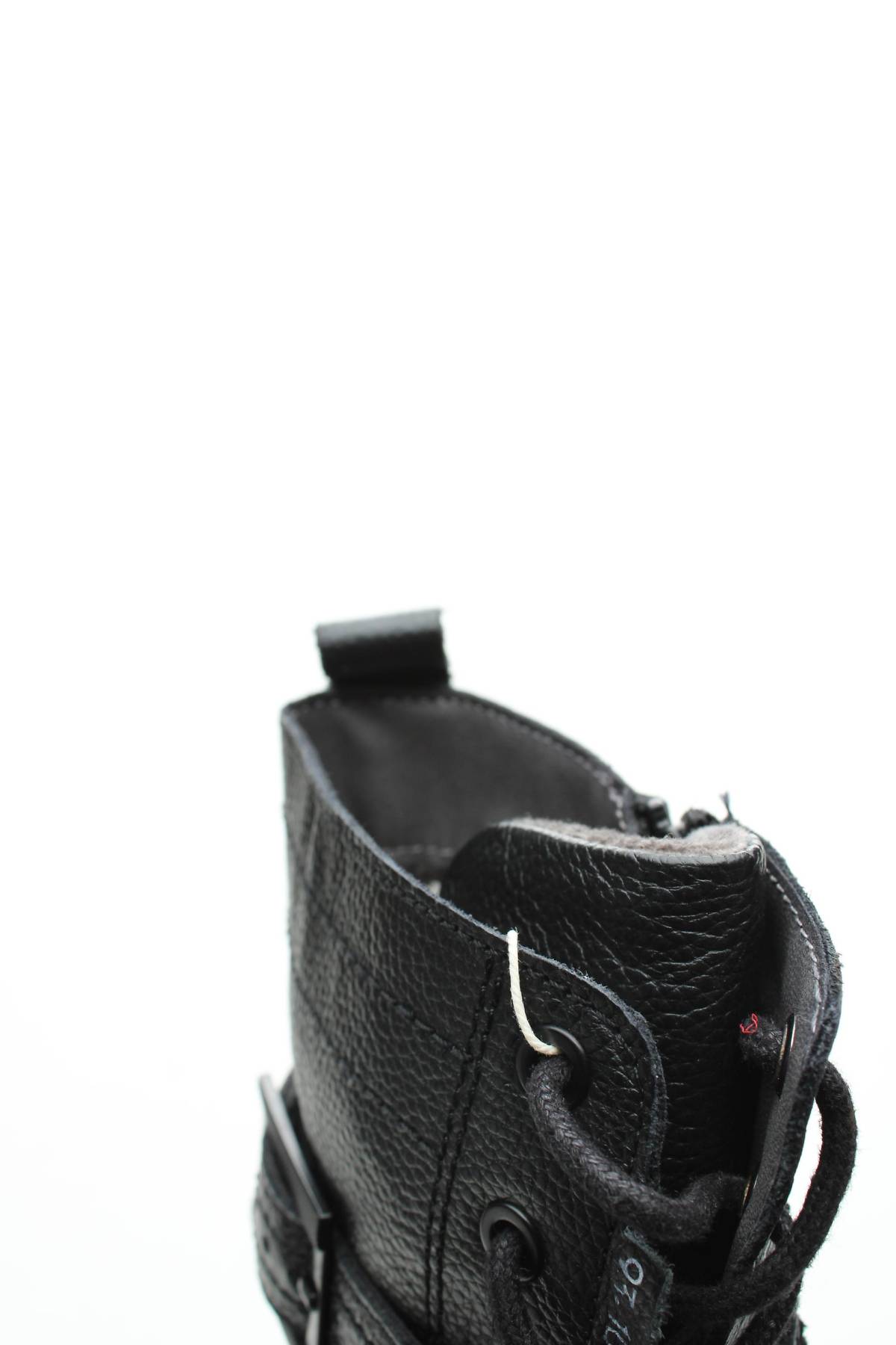 Дамски боти Tamaris5