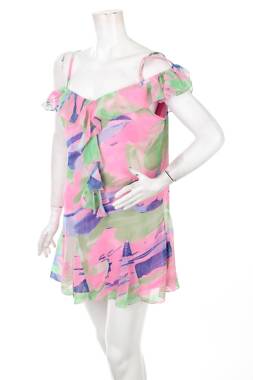 Рокля Boohoo1