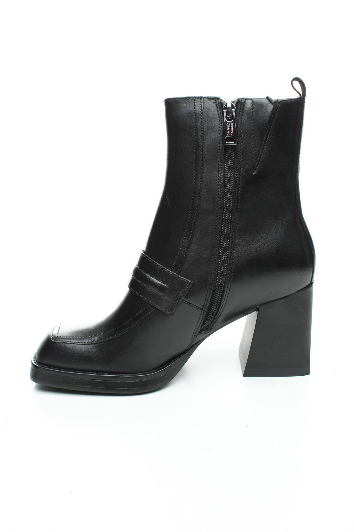 Γυναικεία μποτάκια Tamaris2