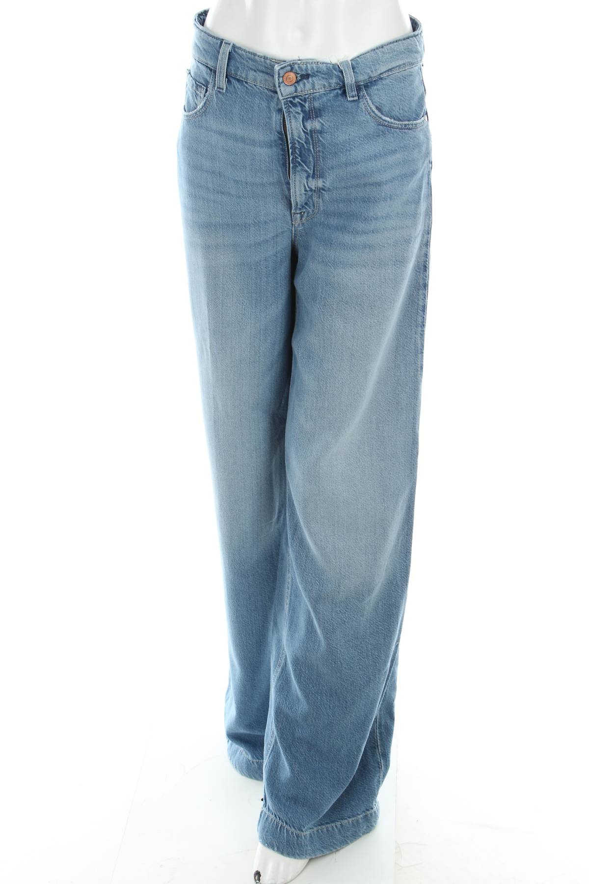 Дамски дънки Guess1