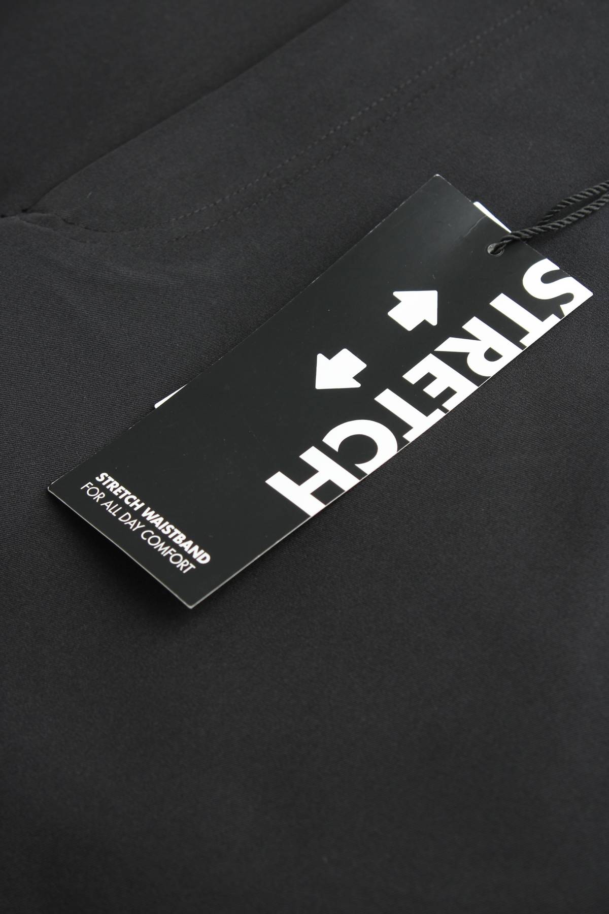 Мъжки къс спортен панталон Calvin Klein3