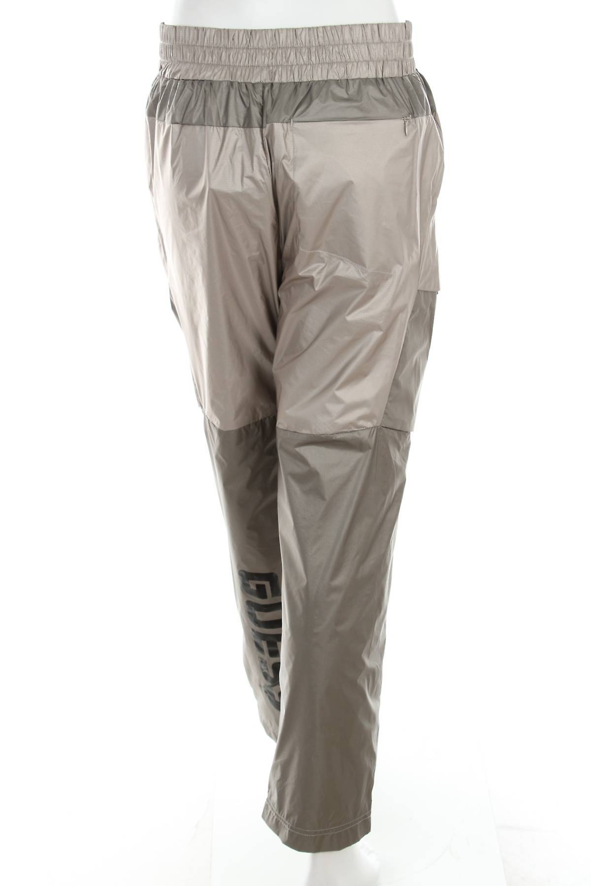 Γυναικείο αθλητικό παντελόνι Guess2