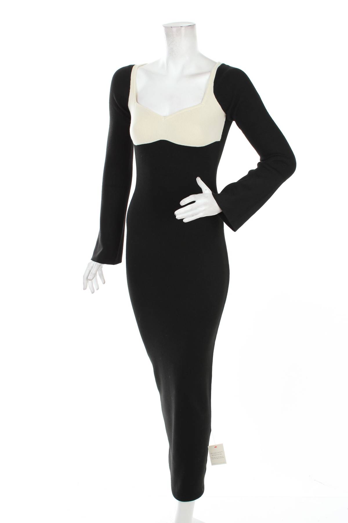 Рокля Pretty Lavish1