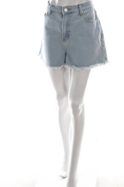 Дамски къси дънки Boohoo1