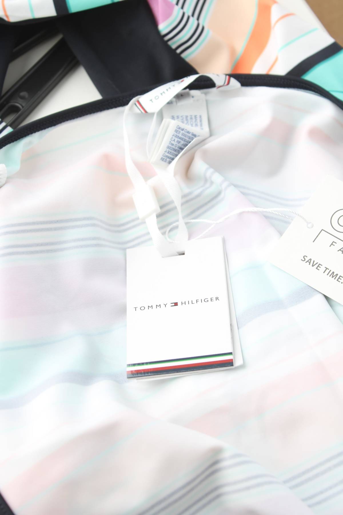Бански костюм Tommy Hilfiger3 - Contour.bg Бански костюм Tommy Hilfiger3
