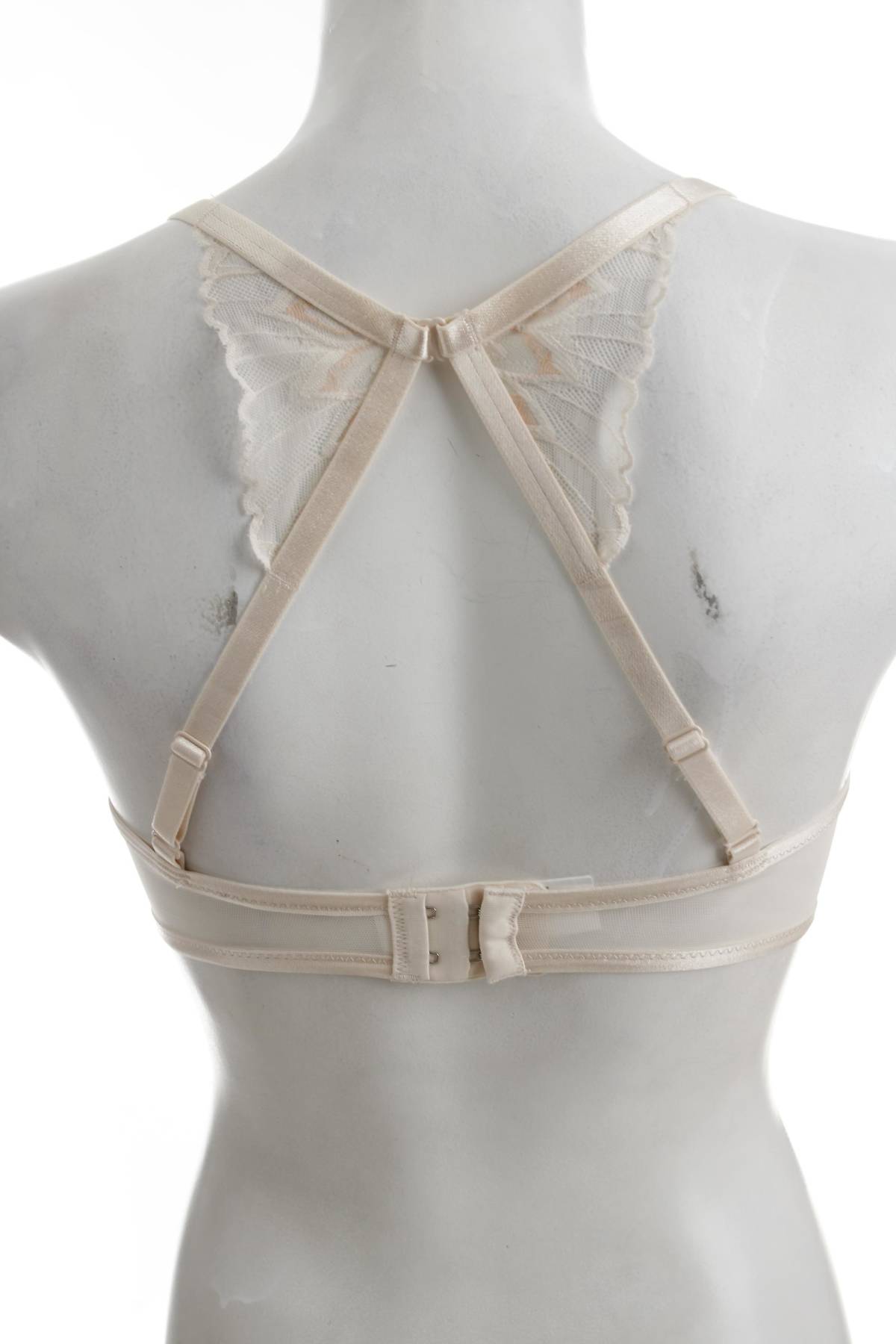 Сутиен Triumph2 - Contour.bg Сутиен Triumph2