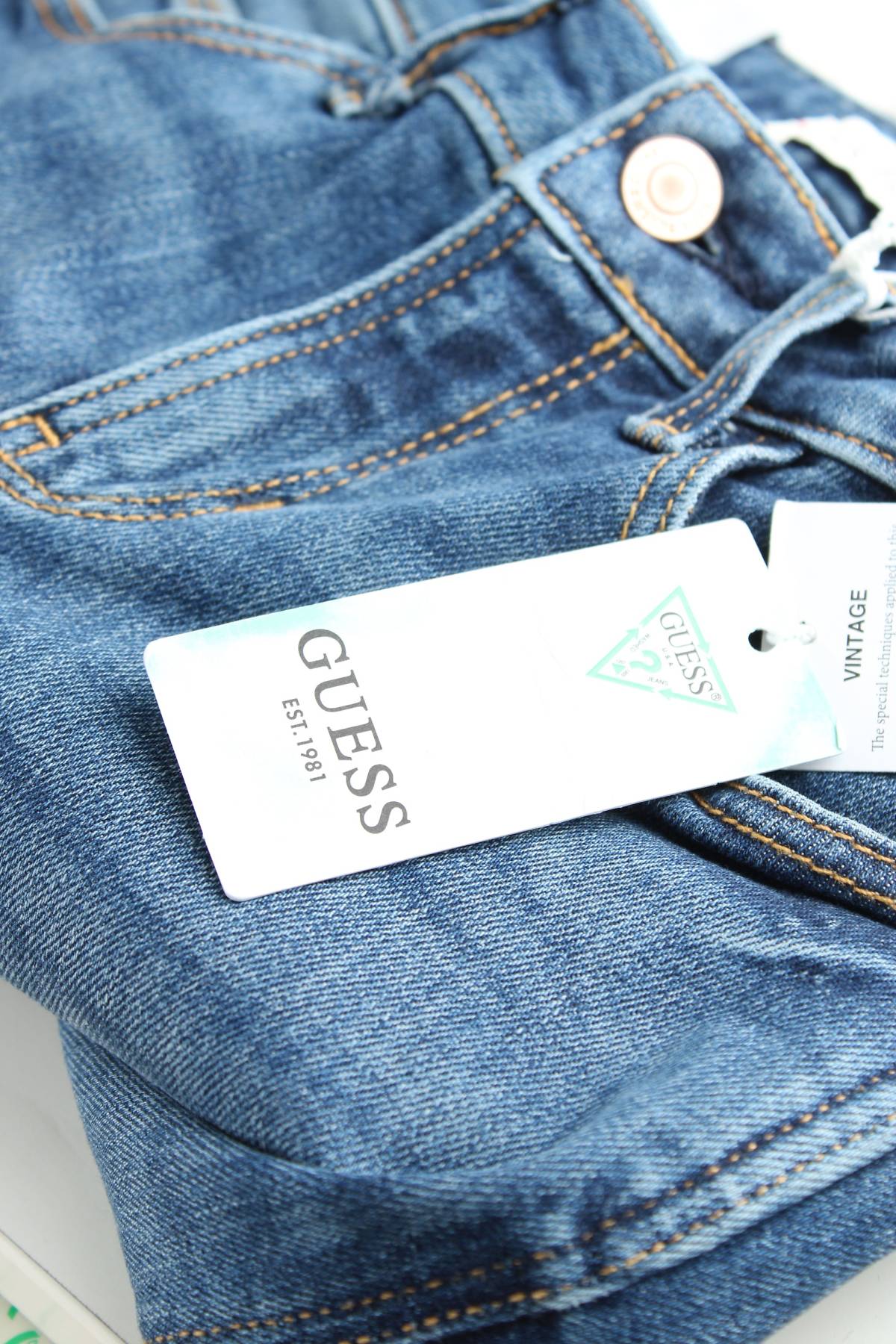 Дамски дънки Guess3