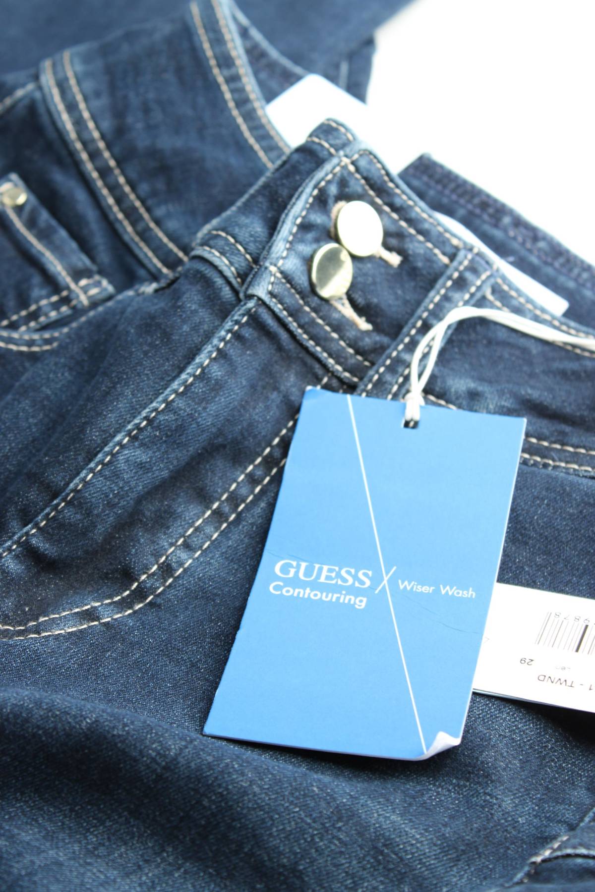 Γυναικεία τζιν Guess3