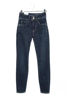 Γυναικεία τζιν Guess1