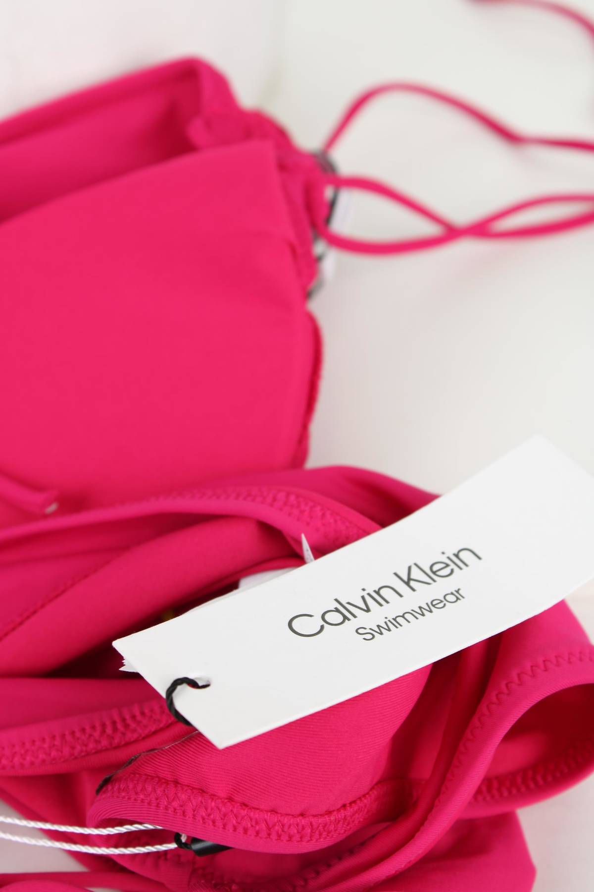 Бански костюм Calvin Klein3 - Contour.bg Бански костюм Calvin Klein3